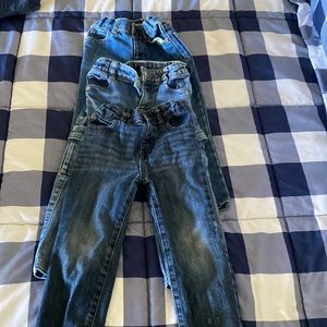 Slightly worn 3 pairs of boys jeans.